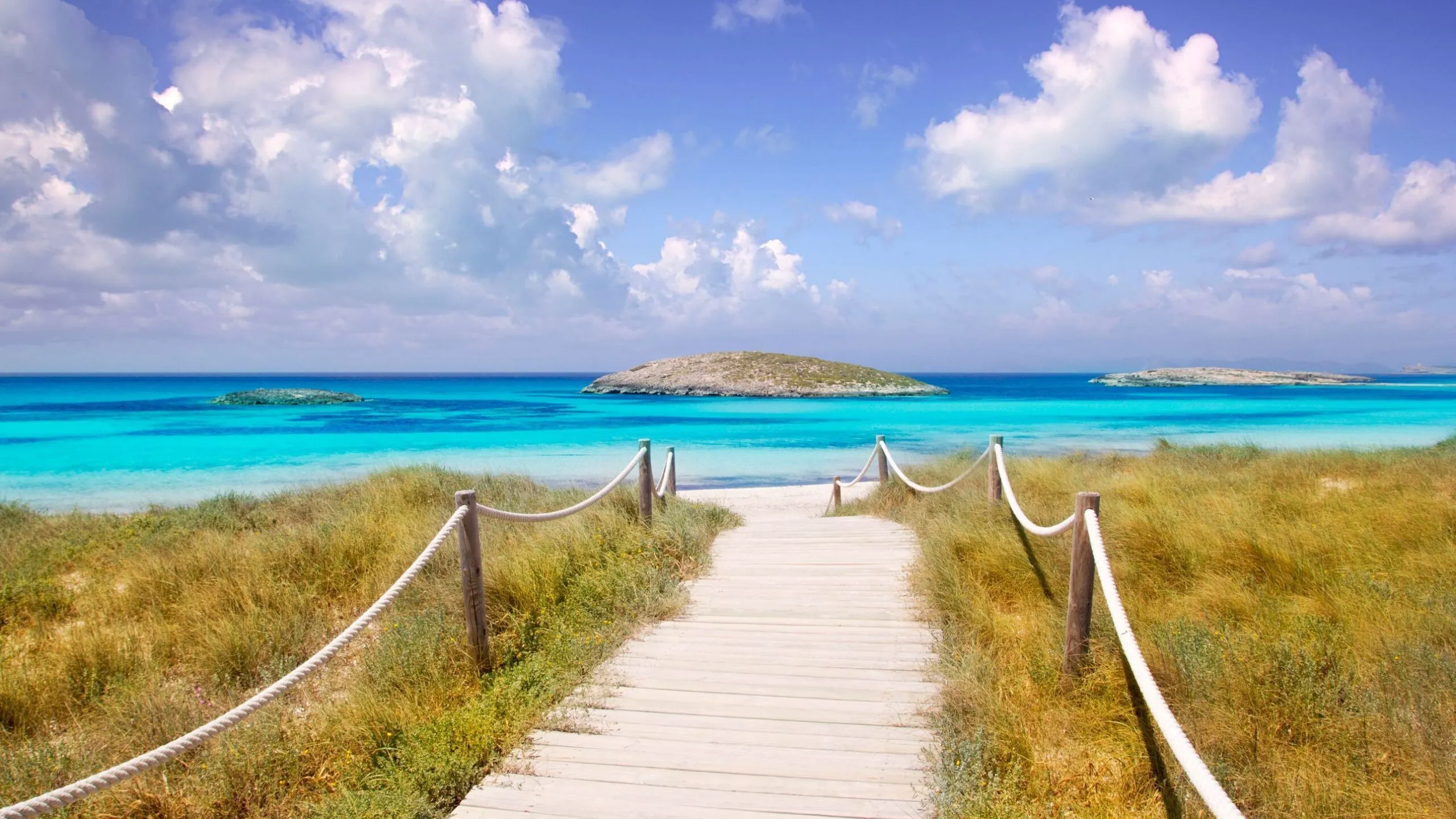 Formentera-iStock (1) (1)